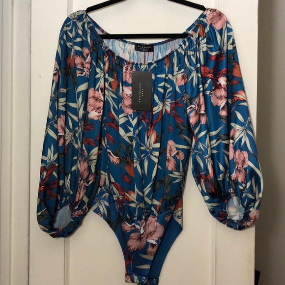 Zara Tops - Zara body suit blouse size S